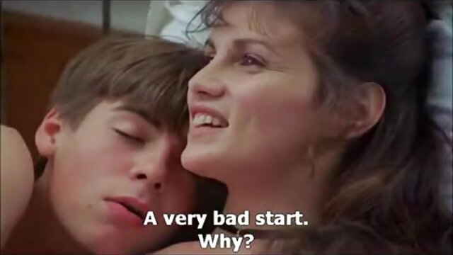 金髪に赤い体凹膣ディルドの前のウェブカメラ 女性 h 漫画