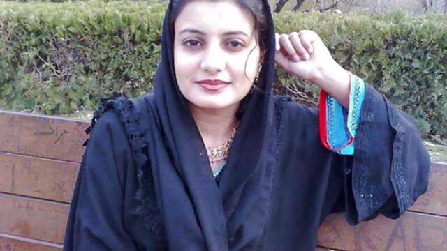 三レズビアン運指と舐めている各穴 女性 エッチ 動画