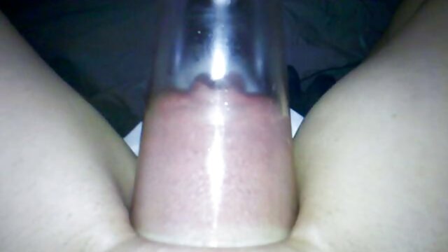 ブルネットは黒Blowjobにベッド 女 の エロ い 動画