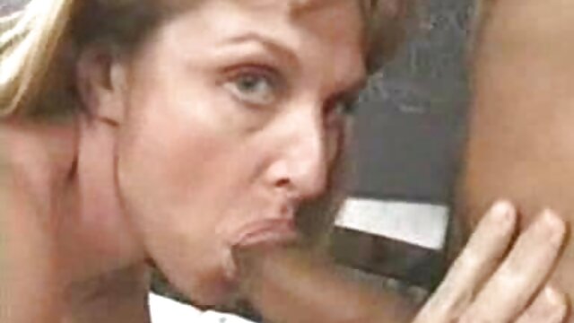 男screwing a女の子とともに大きな胸中にマッサージ アダルト 動画 先生