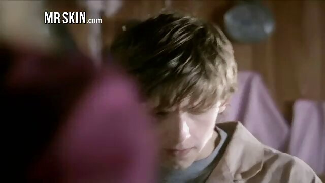 あなたはピンクのシャツで美しいリンガに友人をスナップし、彼に膣を与えます 女性 漫画 r18