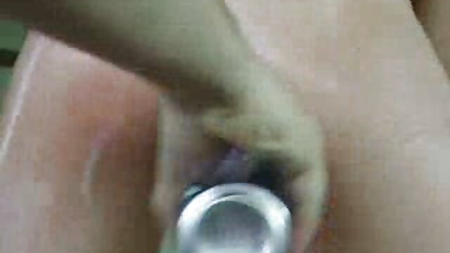 セクシーなアリス灯台masturbate革のソファ 女性 アダルト エリー